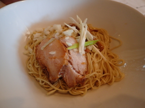 「赤城鳥の鶏油そば・醤油・並盛」@麺＆cafe Coi.Coi.の写真