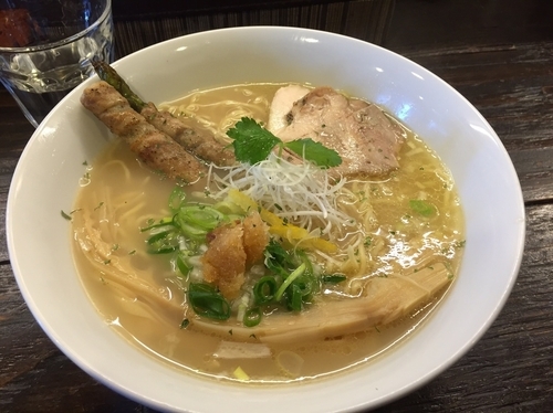 「塩中華そば大盛 880円」@中華そば こむぎの写真