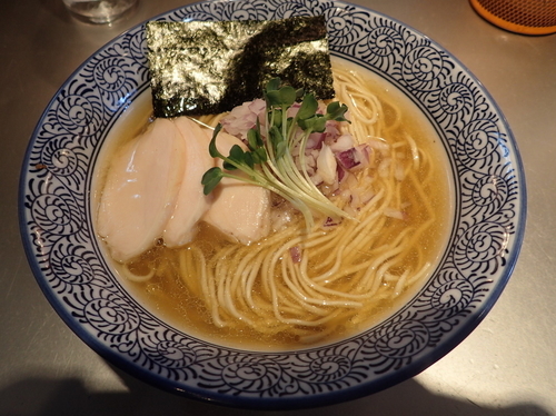 「塩煮干そば(780円)+和え玉(150円)」@豚骨一燈の写真