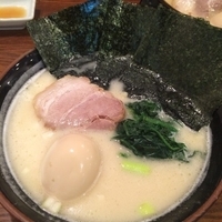 塩豚骨味玉ラーメン
