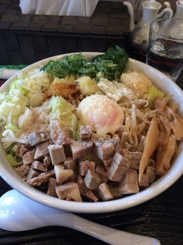 「汁なし混ぜそば」@麺家 九十九の写真