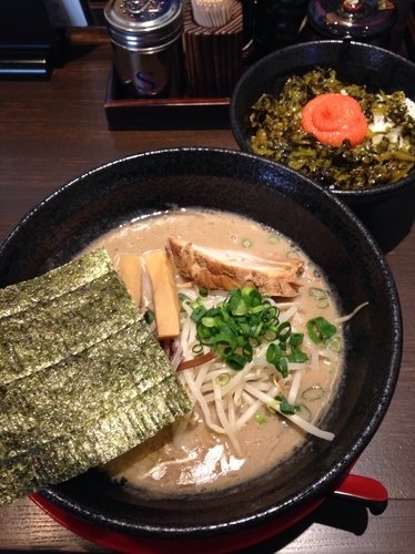 「豚骨らぁめん➕高菜明太丼セット➕替玉」@関東極濃豚骨らぁめん 葉隠～HAGAKURE～の写真