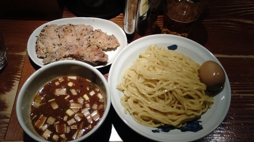 「二天濃厚つけ麺+缶ビール」@麺屋武蔵 二天 池袋店の写真