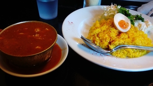 「赤い鶏カレー(中盛)」@カレーは飲み物。 池袋店の写真