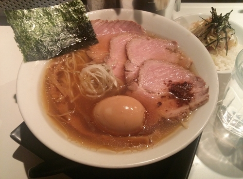 「煮豚そば(醤油)  味玉  肉めし」@SOBAHOUSE金色不如帰の写真