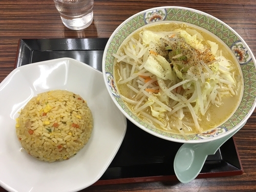 「俺のタンメン＋半チャーハン」@釈迦堂PA（下り） 釈迦堂ラーメン食堂の写真