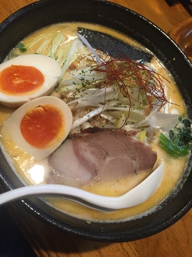 「【冬季限定】白湯味噌そば￥800＋味玉￥100」@麺屋 鶏口の写真