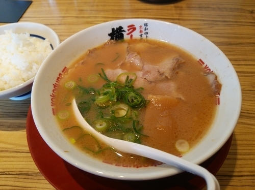 「ラーメン並＋並ライス」@ラーメン横綱 柏店の写真