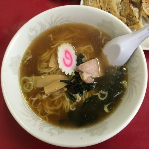 「ラーメン500円＋特製餃子400円」@中華定食 あらたの写真