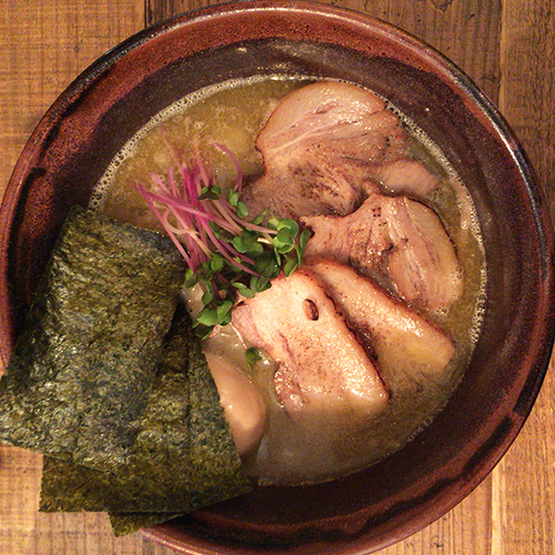 「今日はちょっとリッチな飯野さんのらーめん」@ラーメン酒場 晴江戸の写真