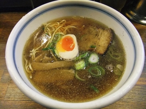 「周平らーめん（麺ハーフ）（670円）」@麺鮮醤油房 周平の写真