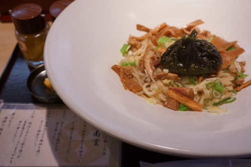 「一本搾り鴨油そば ＋大盛」@銀座 鴨そば 九代目 けいすけの写真