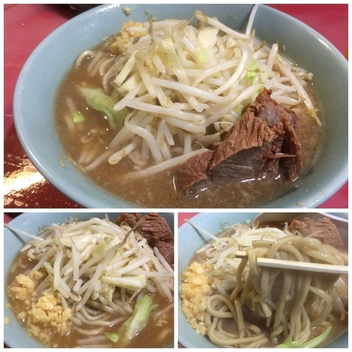 「ラーメン 700円 麺かためニンニク」@ラーメン二郎 歌舞伎町店の写真