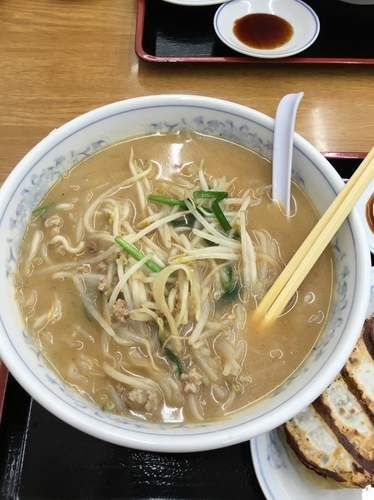 「味噌ラーメン550円」@福しん 新宿小滝橋店の写真
