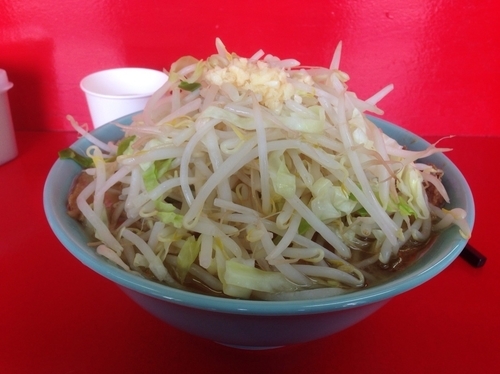 「小ブタ 1050円」@ラーメン 学の写真