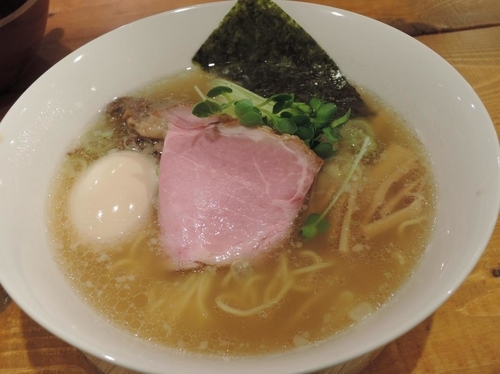 「牛骨ラーメン」@いえろうの写真