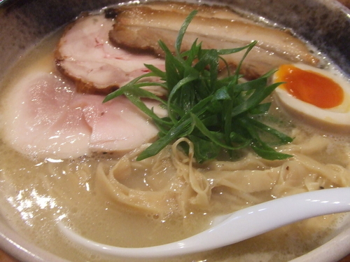 「肉麺　１２００円」@麺屋 臥龍の写真