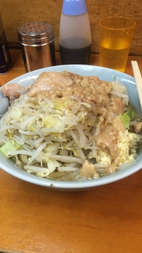 「ラーメン ニンニクアブラ+生とじたまご」@ラーメン二郎 新橋店の写真