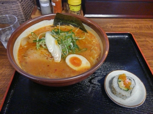 「辛いラーメン」@麺や きよたの写真
