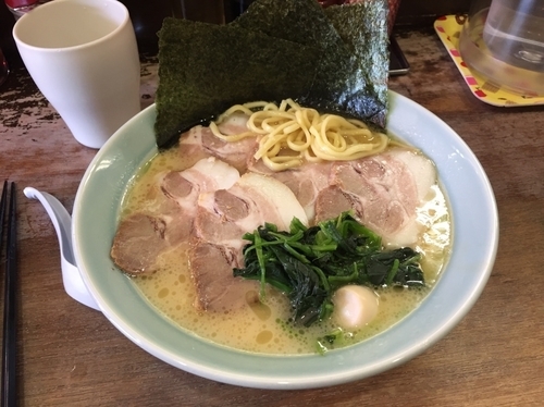 「醤油チャーシュー中盛り」@横浜家系ラーメン ほどが家の写真