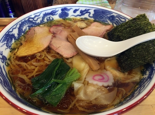 「ワンタン麺（８４０円）」@白河手打中華そば 法隆の写真