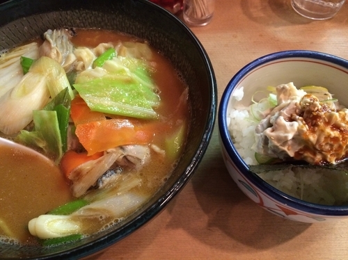 「濃厚牡蠣味噌？ラーメン+チャーマヨ丼」@北海道らーめん 味八の写真