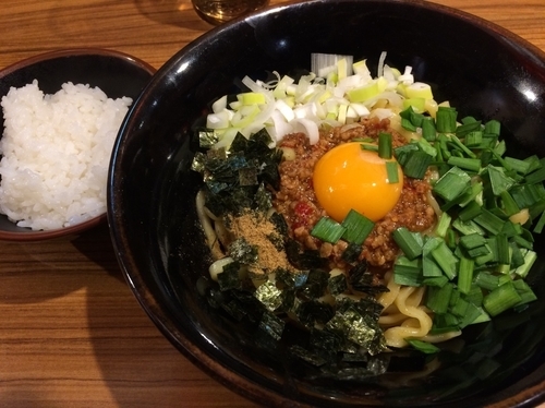 「台湾まぜそば」@横浜家系ラーメン 壱角家 新宿3丁目店の写真