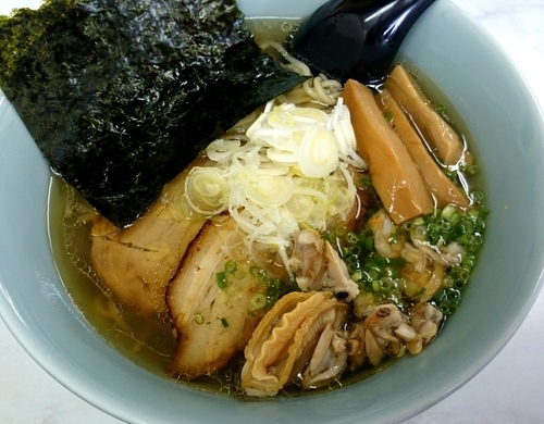 「鶏貝出汁（塩） 800円」@ラーメン 樂只の写真