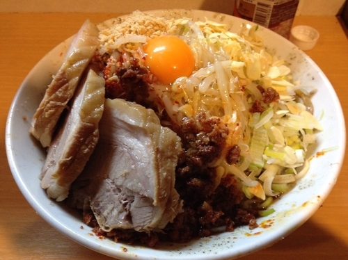 「「限定」汁なし豚坦麺 黒 + 豚増」@豚星。の写真