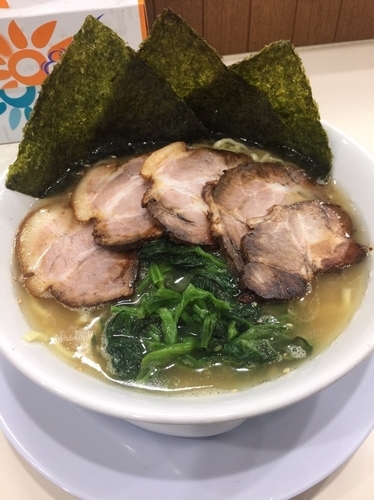 「弘豚チャーシュー麺中盛1000円、硬め濃いめ」@ら〜めん弘の写真