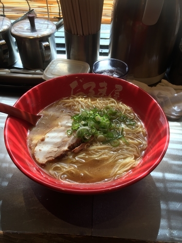 「醤油豚骨（麺大盛り）」@だるま屋 岩出店の写真