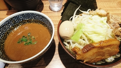 「ミニつけ麺(200g)＋半熟煮玉子＋海苔」@ラーメン燈郎の写真