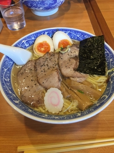 「特製中華そば」@中華そば 青葉 相模原店の写真