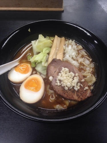 「焦がし醤油らー麺」@近喜屋の写真