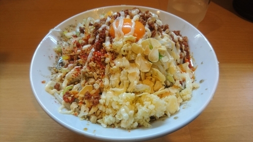 「【限定】汁無し豚担麺(黒・ニンニク・ホアジャオ・マヨネーズ)」@豚星。の写真