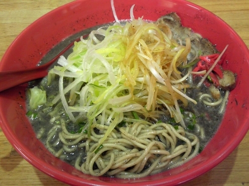 「黒丸らーめん￥790・ネギ￥120」@巽やの写真