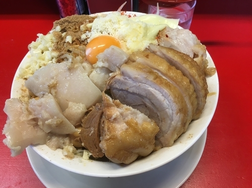 「カレー汁なし＋豚増し＋Wチーズ＋うずら」@豚男 -BUTAMEN-の写真