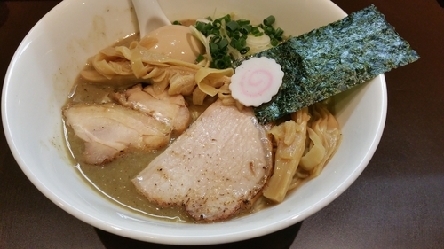 「【限定】濃厚煮干しそば(850円)+味玉(100円)」@おおぜき中華そば店の写真