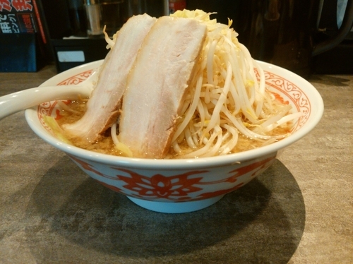 「角ふじラーメン(並盛・200g・野菜増し)750円」@麺処 湊生の写真