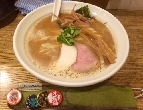 「烏賊干鶏白湯醤油そば」@新橋 纏の写真