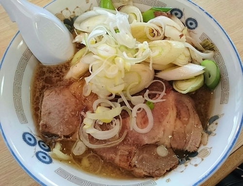 「ねぎチャーシューメン（ねぎ増し）」@手打ラーメン 長八の写真