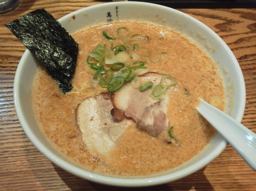 「玉子とじラーメン」@萬珍軒の写真