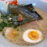 「朝ラーメン＋味玉」@山岡家 柏店の写真