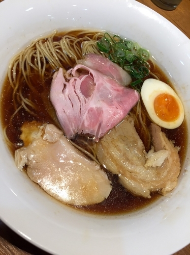 「中華そば￥750」@寿製麺よしかわ 川越店の写真