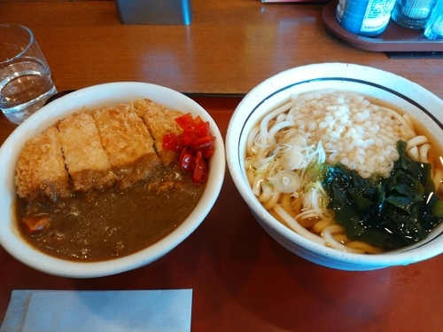 「かつカレー丼セット790円」@山田うどん 赤井店の写真