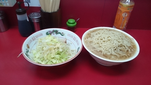 「麺増し大(ニンニク少し)￥８３０」@ラーメン二郎 京急川崎店の写真