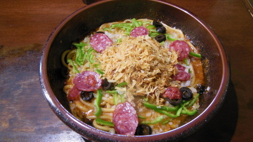 「ピザそば大盛り　1050円」@俺の金太の写真