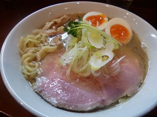 「【夜限定】貝潮そば味玉入り」@麺屋 くまがいの写真