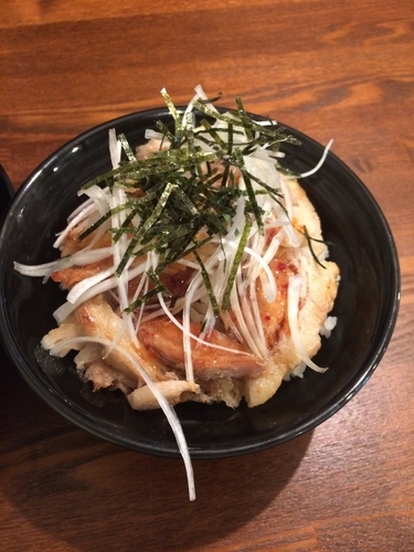 「チャーシュー丼」@横浜家系ラーメン 順吉家の写真
