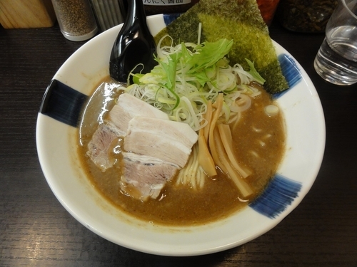 「濃厚豚骨しょうゆラーメン」@麺屋 むら田の写真